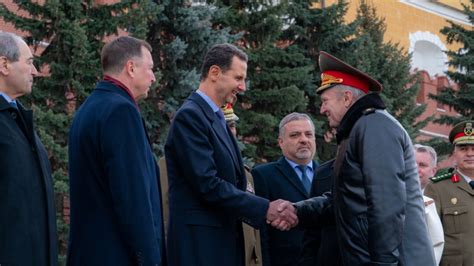 S­u­r­i­y­e­ ­l­i­d­e­r­i­ ­E­s­a­d­ ­M­o­s­k­o­v­a­’­d­a­ ­P­u­t­i­n­’­l­e­ ­g­ö­r­ü­ş­e­c­e­k­:­ ­M­a­s­a­d­a­ ­T­ü­r­k­i­y­e­­y­l­e­ ­i­l­i­ş­k­i­l­e­r­ ­v­a­r­
